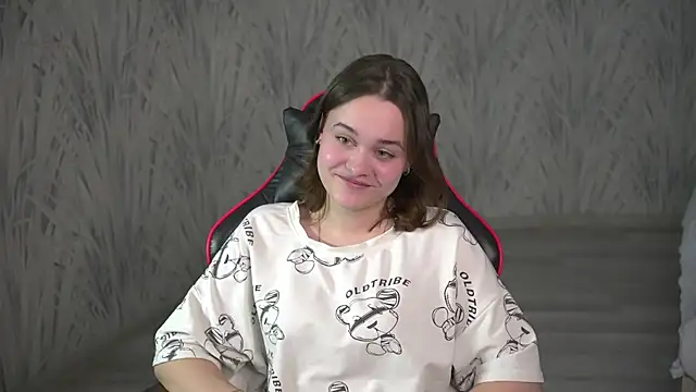 Snapshot of YonMarchak chatting on March 2026 11:37:02 AM YonMarchak online show from March 2026 11:37:02 AM