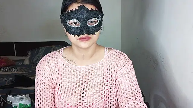 Punjabi baddie  online show from May 2026 04:35:02 PM