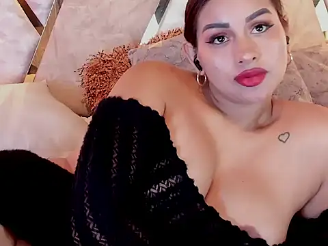 Snapshot of Mrs_Daniels chatting on May 2026 10:50:03 PM Mrs Daniels online show from May 2026 10:50:03 PM