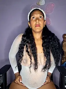 emily fox01 online show from March 2026 04:17:01 AM