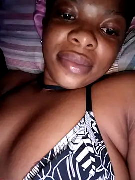 Snapshot of Smalltitiesxxx chatting on April 2026 03:53:02 AM Smalltitiesxxx online show from April 2026 03:53:02 AM