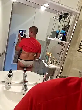 Justfunfree online show from May 2026 02:22:01 PM