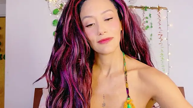 Snapshot of Ajua__Uva chatting on April 2026 10:23:02 PM Ajua Uva online show from April 2026 10:23:02 PM