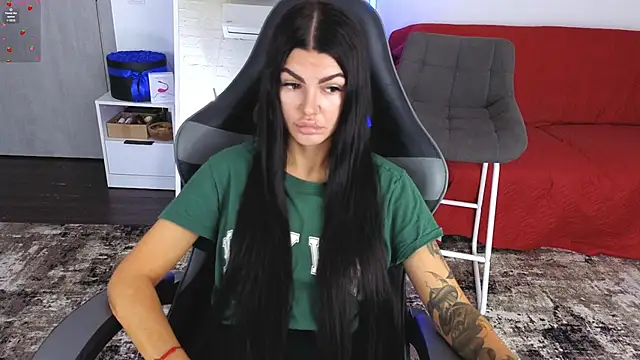AnacondaOnn online show from June 2026 05:28:01 AM