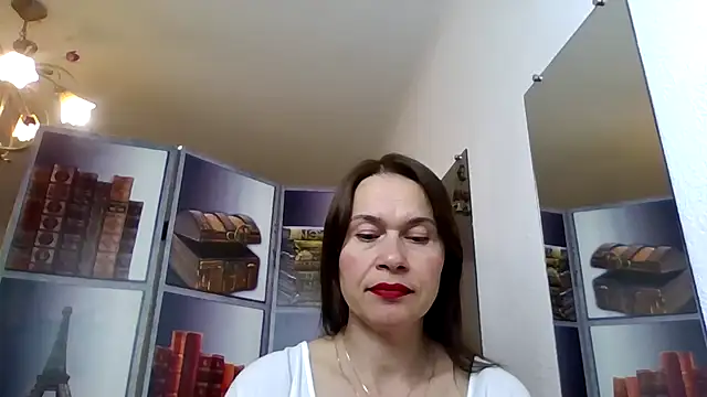 Snapshot of Selena_Moo chatting on May 2026 10:53:02 AM Selena Moo online show from May 2026 10:53:02 AM
