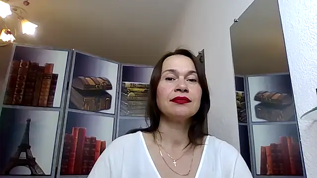 Snapshot of Selena_Moo chatting on May 2026 09:03:02 AM Selena Moo online show from May 2026 09:03:02 AM