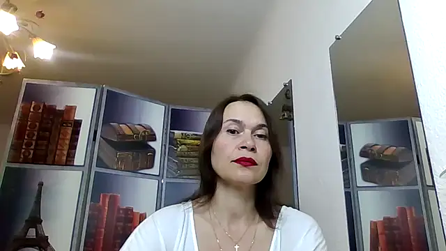 Snapshot of Selena_Moo chatting on May 2026 12:54:01 PM Selena Moo online show from May 2026 12:54:01 PM