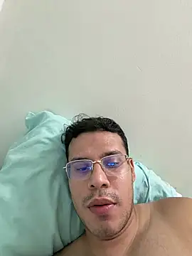 Snapshot of Liam_ruse chatting on June 2026 05:33:02 PM Liam ruse online show from June 2026 05:33:02 PM
