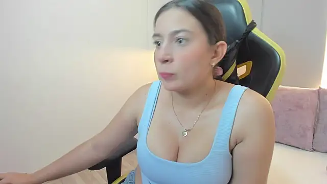 Snapshot of kira_relish chatting on April 2026 11:16:01 AM kira relish online show from April 2026 11:16:01 AM