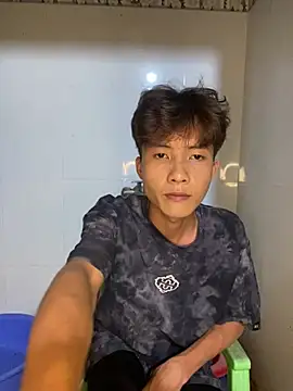 Nguyencuong1999 online show from June 2026 01:13:01 PM