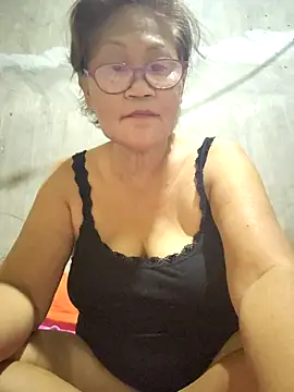 Snapshot of Sunflower1956 chatting on April 2026 10:07:02 AM Sunflower1956 online show from April 2026 10:07:02 AM