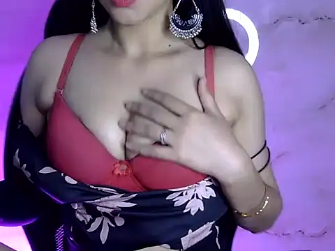 Snapshot of Anaya_singh chatting on April 2026 07:28:02 PM Anaya singh online show from April 2026 07:28:02 PM