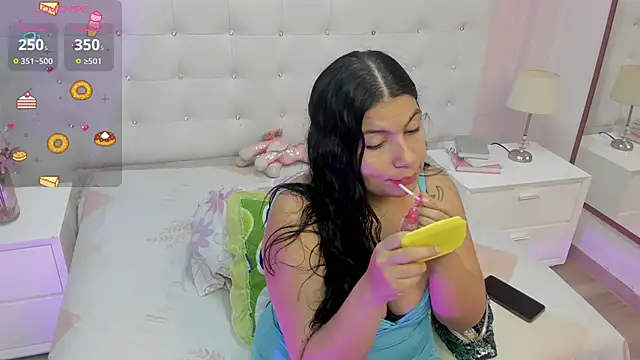 Snapshot of DianaSheren chatting on May 2026 08:06:02 PM DianaSheren online show from May 2026 08:06:02 PM
