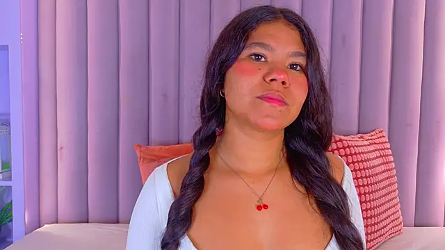 Snapshot of AhslyEvans__ chatting on June 2026 08:15:02 PM AhslyEvans online show from June 2026 08:15:02 PM