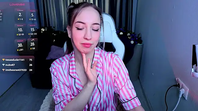 ShadowSparkle online show from April 2026 02:27:02 AM