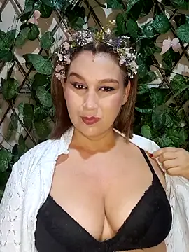Snapshot of Maddy_Hot chatting on April 2026 09:12:01 AM Maddy Hot online show from April 2026 09:12:01 AM