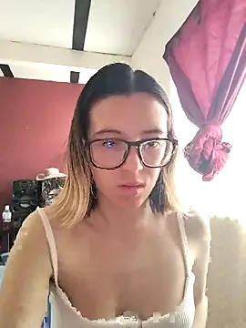 Snapshot of Greta_silber26 chatting on March 2026 05:18:02 PM Greta silber26 online show from March 2026 05:18:02 PM