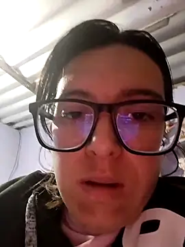 Snapshot of Greta_silber26 chatting on March 2026 12:39:01 AM Greta silber26 online show from March 2026 12:39:01 AM