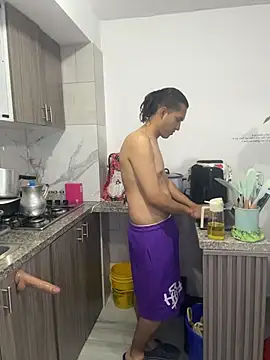 BombomAndAxel online show from June 2026 04:25:02 AM