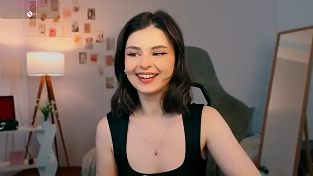 rebbekkakowalski online show from June 2026 04:00:01 AM