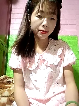 AmyLinee01 online show from April 2026 01:40:01 AM