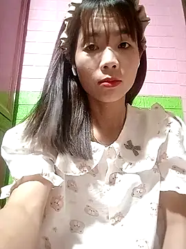 AmyLinee01 online show from May 2026 01:02:02 AM