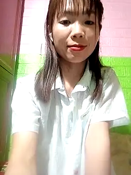 Snapshot of AmyLinee01 chatting on May 2026 06:02:01 PM AmyLinee01 online show from May 2026 06:02:01 PM