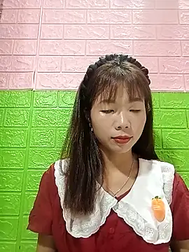 Snapshot of AmyLinee01 chatting on June 2026 10:56:02 AM AmyLinee01 online show from June 2026 10:56:02 AM