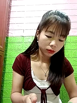 Snapshot of AmyLinee01 chatting on July 2026 09:55:01 AM AmyLinee01 online show from July 2026 09:55:01 AM