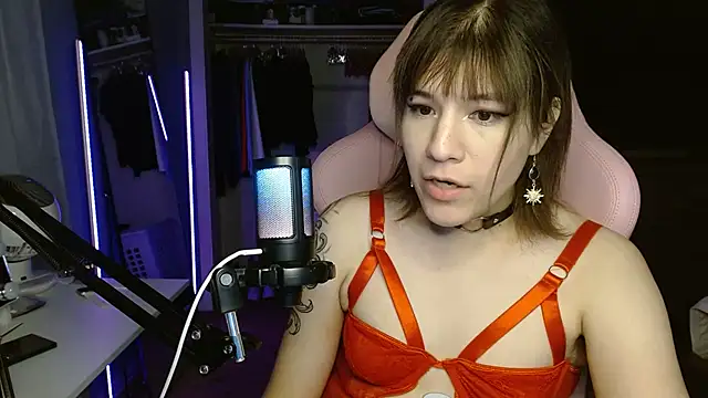 Snapshot of arianano04 chatting on March 2026 08:19:01 AM arianano04 online show from March 2026 08:19:01 AM