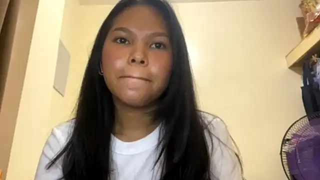 Snapshot of CorrinaThach chatting on March 2026 02:37:01 AM CorrinaThach online show from March 2026 02:37:01 AM