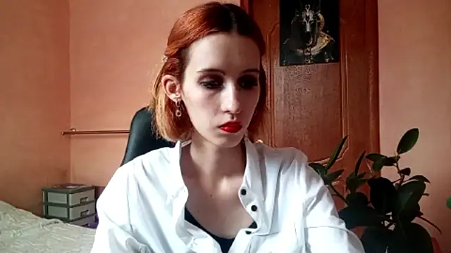 Snapshot of SirenFrost chatting on June 2026 03:21:02 PM SirenFrost online show from June 2026 03:21:02 PM