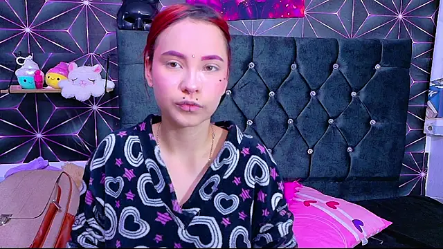 Snapshot of Megam_white chatting on July 2026 04:48:02 PM Megam white online show from July 2026 04:48:02 PM