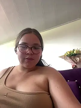 Snapshot of Dulce_Noa chatting on March 2026 04:32:01 PM Dulce Noa online show from March 2026 04:32:01 PM