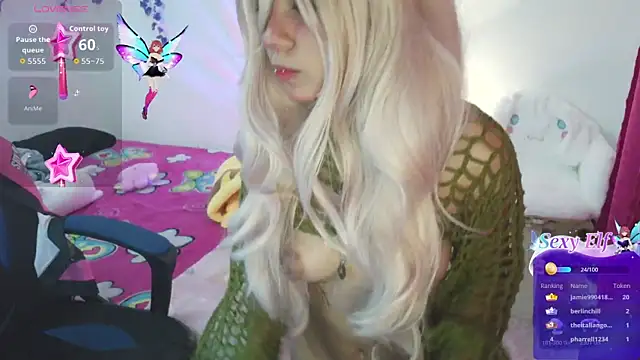 Snapshot of saki_nyanwn chatting on April 2026 12:00:01 PM saki nyanwn online show from April 2026 12:00:01 PM