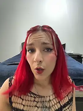 Amelie-RedHoney online show from May 2026 08:02:02 PM