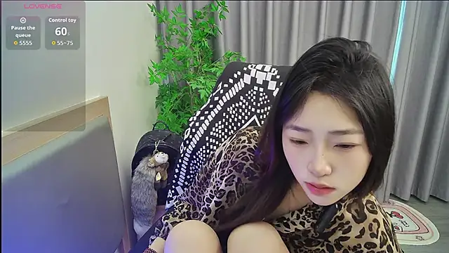 Snapshot of su_ning chatting on April 2026 07:36:02 AM su ning online show from April 2026 07:36:02 AM