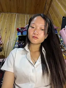 Jolinie online show from April 2026 12:29:02 PM