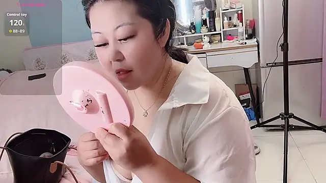 zhenzhen bb online show from April 2026 06:19:01 AM