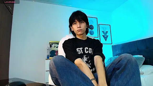 alexconsanii online show from March 2026 11:42:02 PM