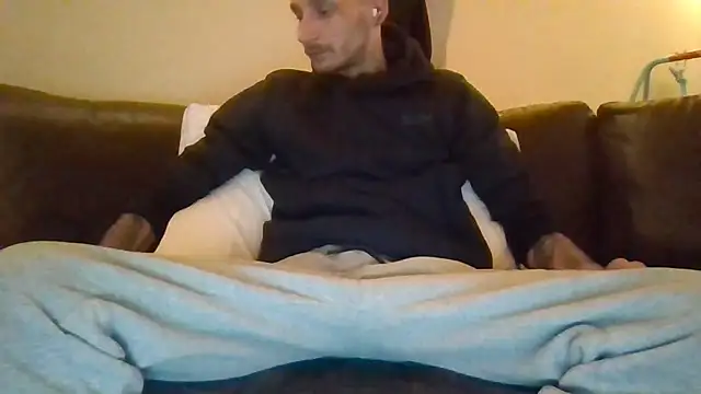 feetlovrr94 online show from May 2026 12:41:01 AM