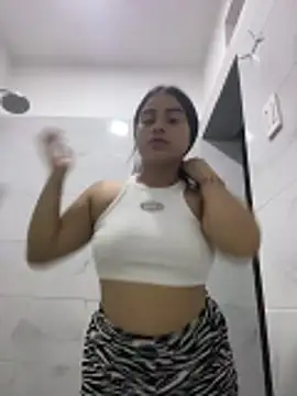 Snapshot of Valerials chatting on April 2026 07:31:01 AM Valerials online show from April 2026 07:31:01 AM