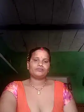 Snapshot of Shivani09900 chatting on July 2026 05:02:02 AM Shivani09900 online show from July 2026 05:02:02 AM
