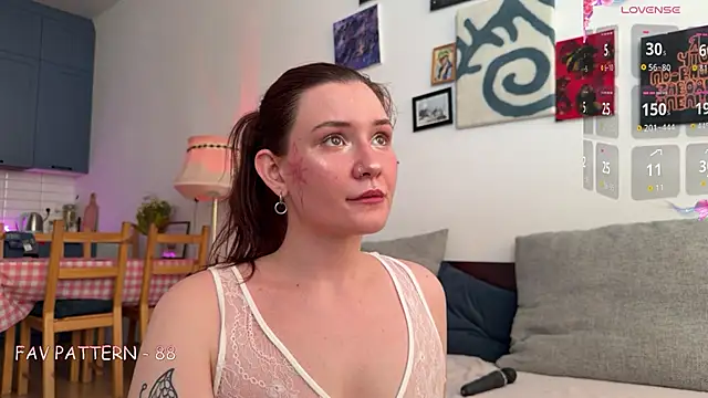 AurikTrix online show from June 2026 01:52:02 AM