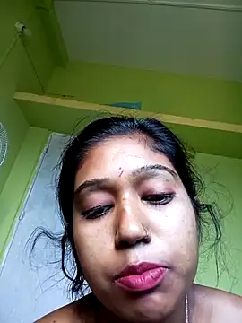 bannerjeesneha20 online show from May 2026 04:09:02 AM
