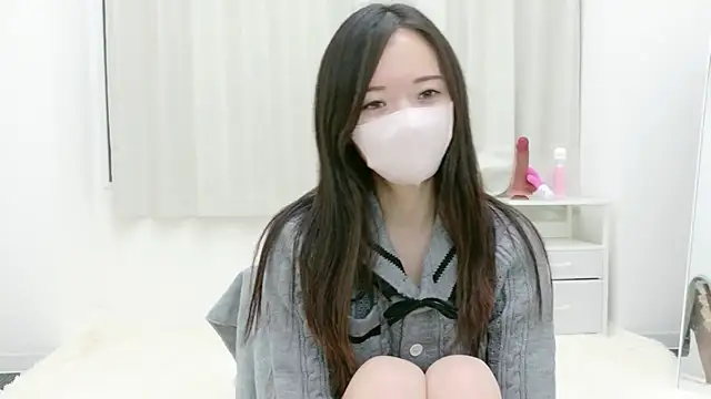 Snapshot of shinochan__ chatting on April 2026 01:42:02 PM shinochan online show from April 2026 01:42:02 PM