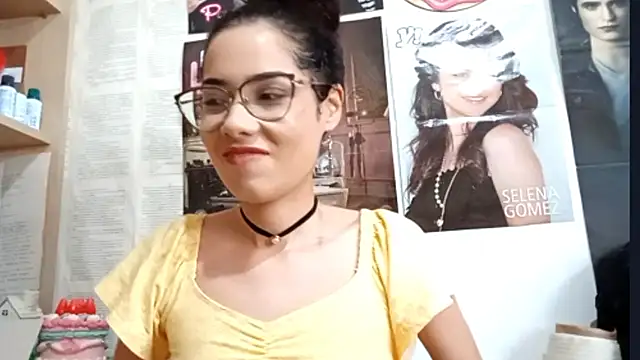 Snapshot of KaylaRise chatting on March 2026 06:03:02 PM KaylaRise online show from March 2026 06:03:02 PM