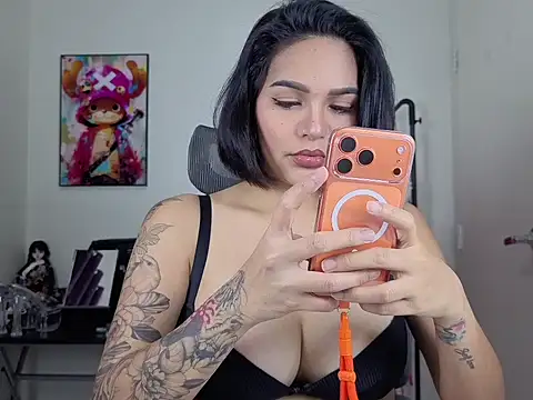Snapshot of monicaconde chatting on April 2026 08:04:01 AM monicaconde online show from April 2026 08:04:01 AM
