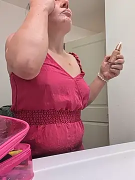 trippsgotlips online show from June 2026 07:41:02 PM