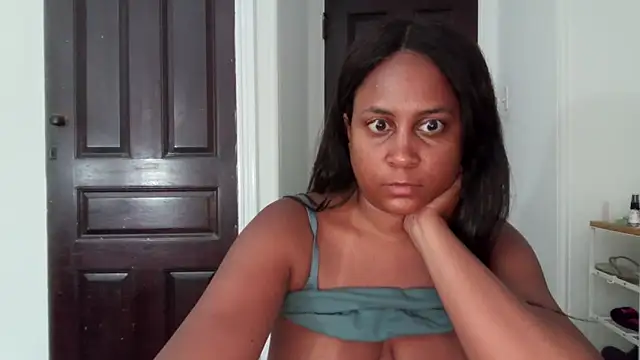 Snapshot of biancadoesit chatting on June 2026 01:28:02 AM biancadoesit online show from June 2026 01:28:02 AM